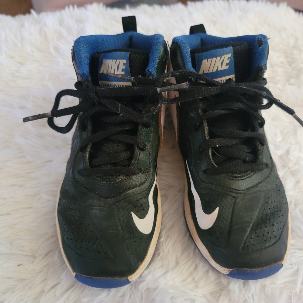 Boys Nike shoes ♡